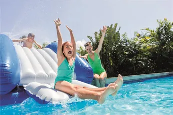 TOBOGGAN POUR PISCINE ENTERREE